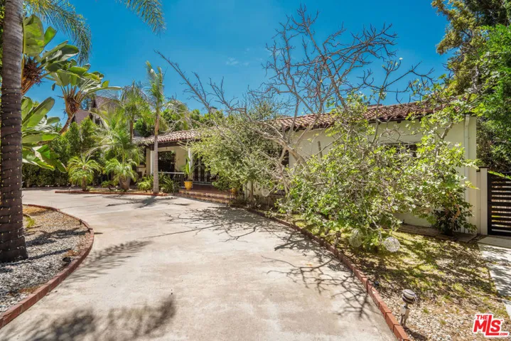 4734 Los Feliz Boulevard, Los Angeles, California 90027