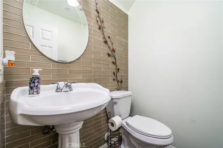17314 Redmaple Street, Fontana, California 92337