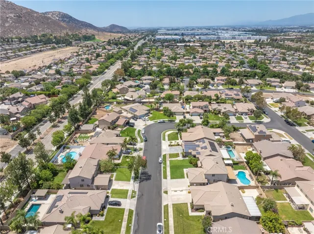 17314 Redmaple Street, Fontana, California 92337