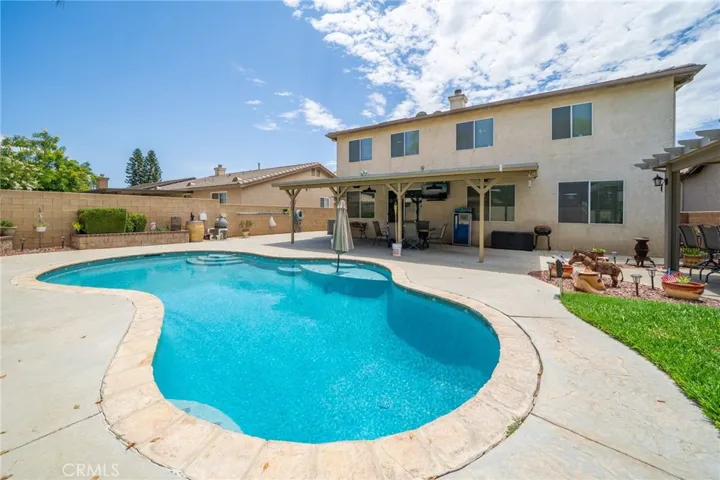 17314 Redmaple Street, Fontana, California 92337