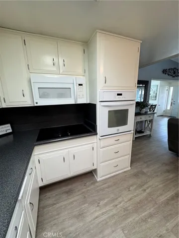 1075 Brookline Rd, Seal Beach, California 90740