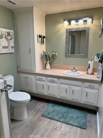 1075 Brookline Rd, Seal Beach, California 90740