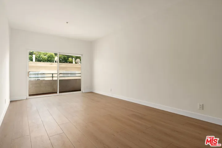 1315 S Saltair Avenue 203, Los Angeles, California 90025