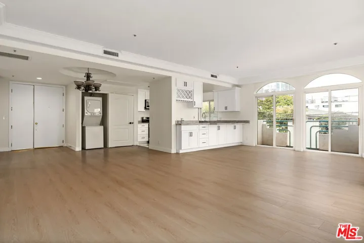 1315 S Saltair Avenue 203, Los Angeles, California 90025