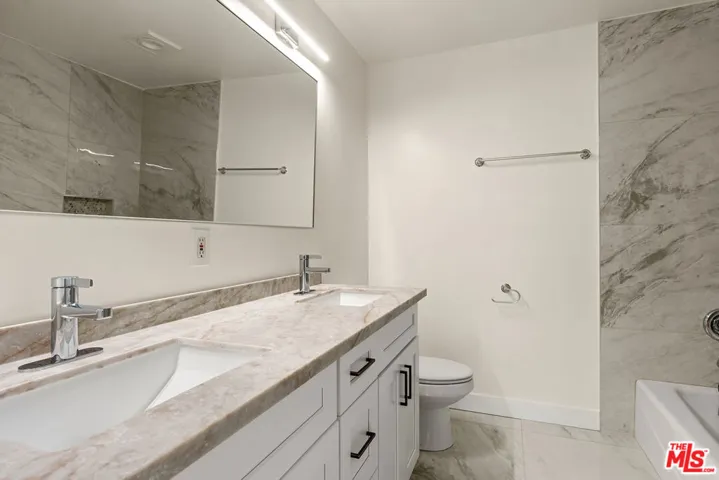 1315 S Saltair Avenue 203, Los Angeles, California 90025