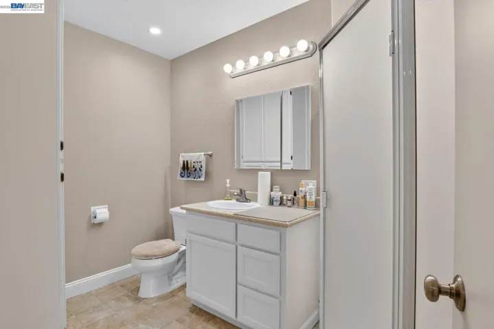 20843 Chester St, Castro Valley, California 94546