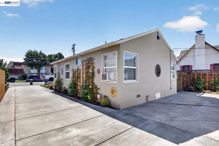 20843 Chester St, Castro Valley, California 94546