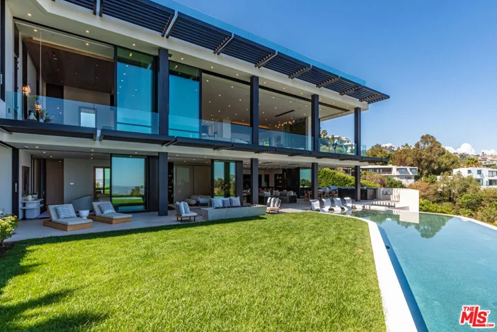 9364 Beverly Crest Drive, Los Angeles, California 90210