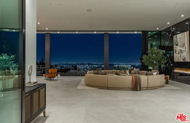 9364 Beverly Crest Drive, Los Angeles, California 90210