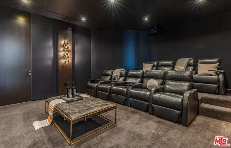 9364 Beverly Crest Drive, Los Angeles, California 90210
