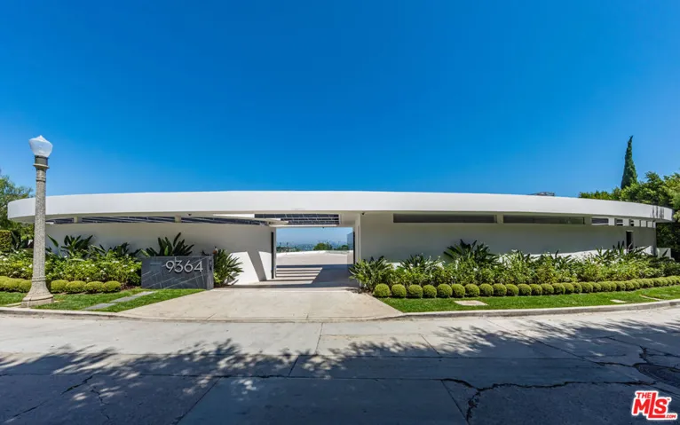 9364 Beverly Crest Drive, Los Angeles, California 90210