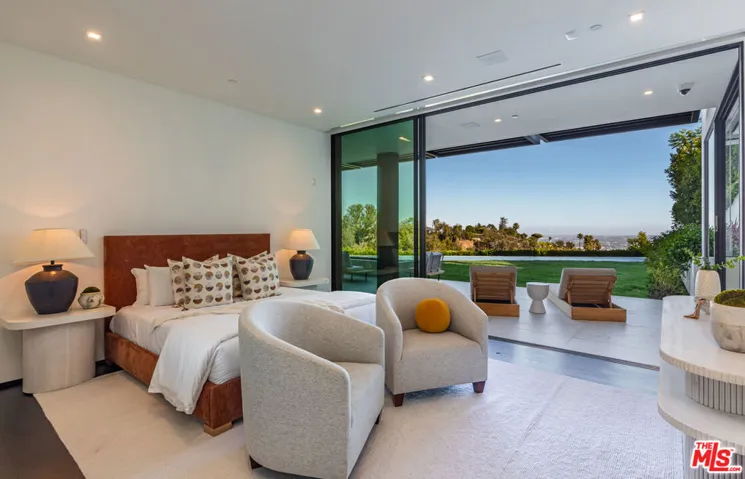 9364 Beverly Crest Drive, Los Angeles, California 90210
