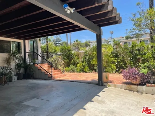 425 Sunridge Street, Playa Del Rey, California 90293