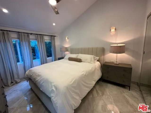 425 Sunridge Street, Playa Del Rey, California 90293