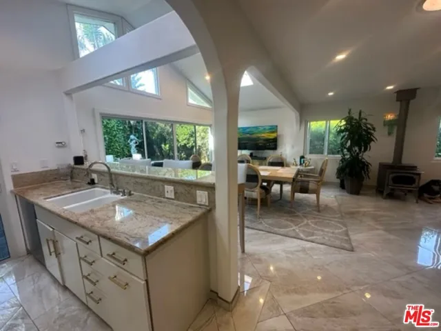 425 Sunridge Street, Playa Del Rey, California 90293