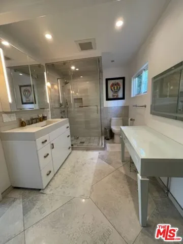 425 Sunridge Street, Playa Del Rey, California 90293