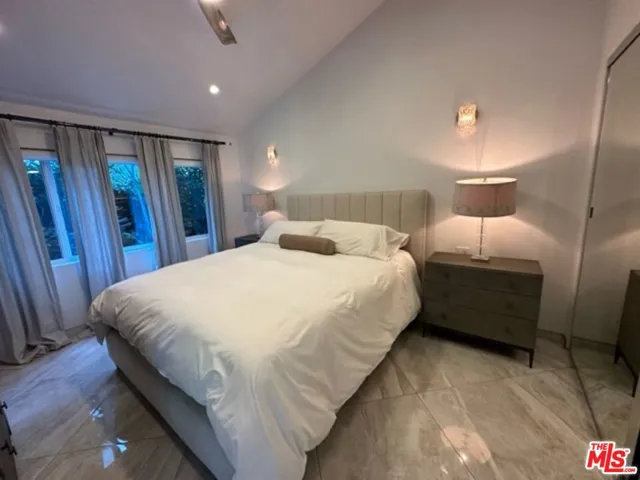 425 Sunridge Street, Playa Del Rey, California 90293