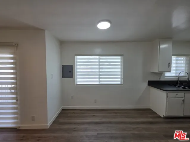 2009 Carnegie Lane 7, Redondo Beach, California 90278