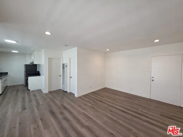 2009 Carnegie Lane 7, Redondo Beach, California 90278