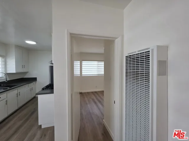 2009 Carnegie Lane 7, Redondo Beach, California 90278