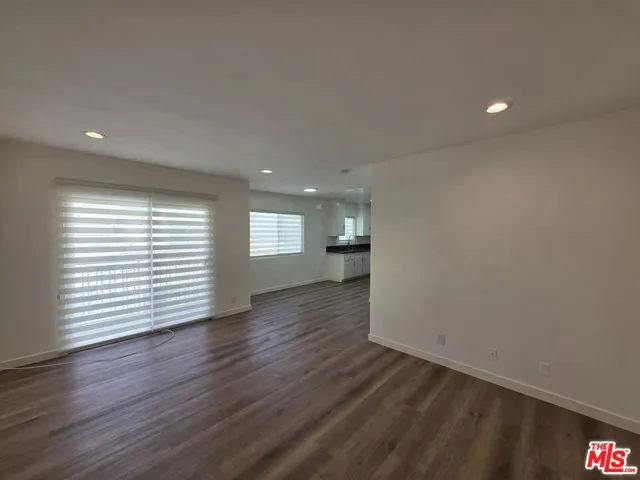 2009 Carnegie Lane 7, Redondo Beach, California 90278