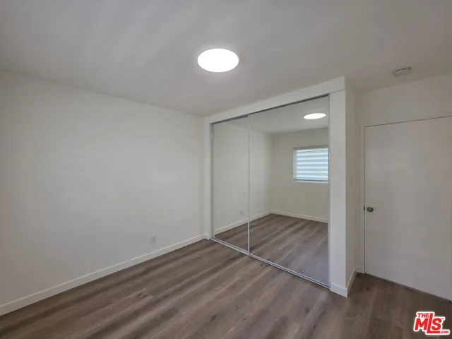 2009 Carnegie Lane 7, Redondo Beach, California 90278