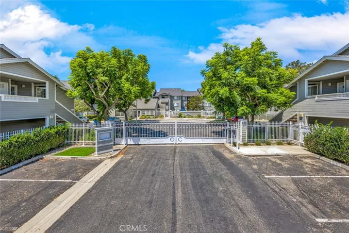 3500 S Greenville, Santa Ana, California 92704