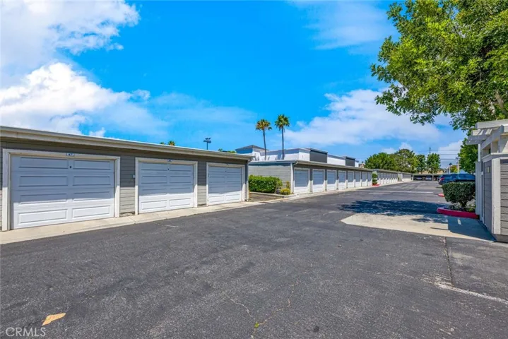 3500 S Greenville, Santa Ana, California 92704
