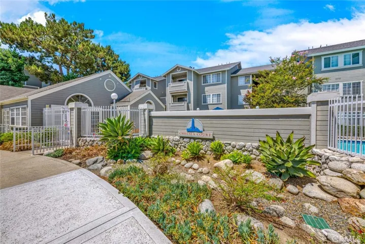 3500 S Greenville, Santa Ana, California 92704