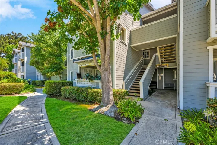3500 S Greenville, Santa Ana, California 92704