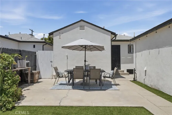 1540 W 215th Street, Torrance, California 90501