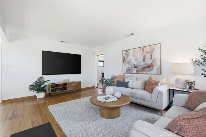 1540 W 215th Street, Torrance, California 90501