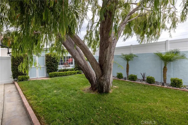 5872 Nordina, Huntington Beach, California 92649