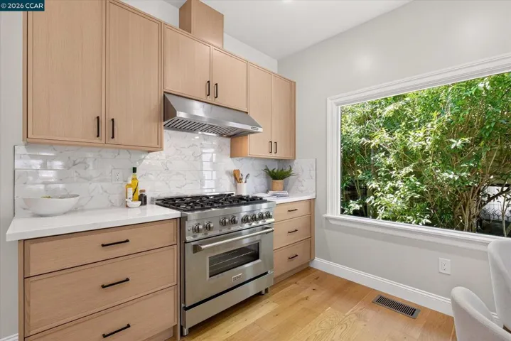 1017 56th St, Oakland, California 94608