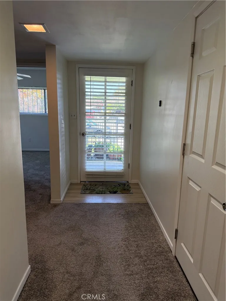 2938 Los Flores, Lynwood, California 90262 — photo 5