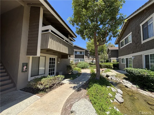 53 Streamwood, Irvine, California 92620