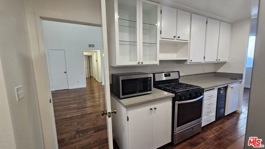 1940 N Highland Avenue 59, Los Angeles, California 90068