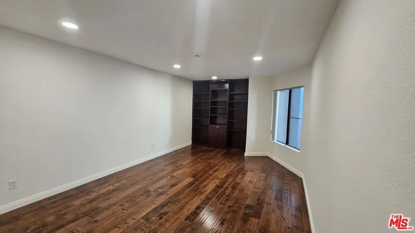 1940 N Highland Avenue 59, Los Angeles, California 90068