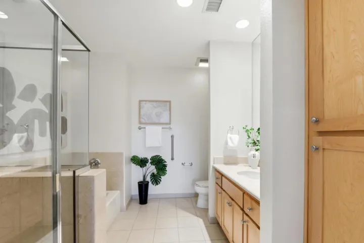 21 N 2nd Street 407, Campbell, California 95008