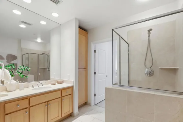 21 N 2nd Street 407, Campbell, California 95008