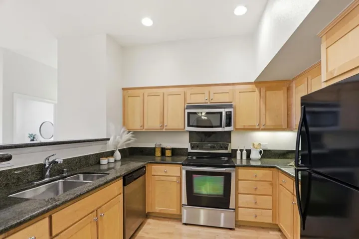 21 N 2nd Street 407, Campbell, California 95008