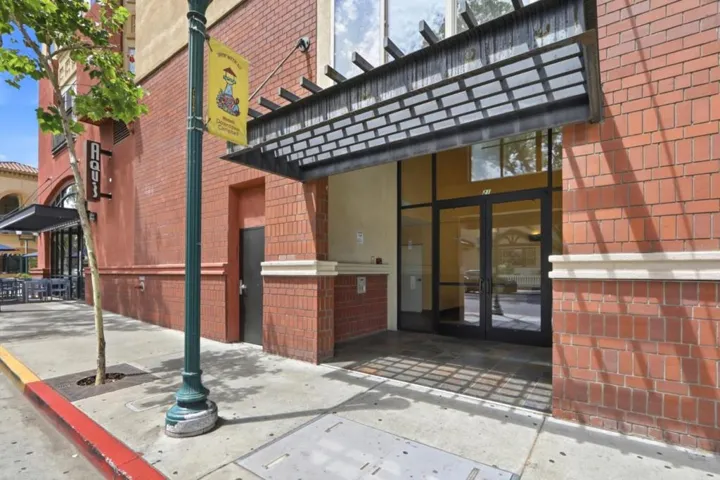 21 N 2nd Street 407, Campbell, California 95008