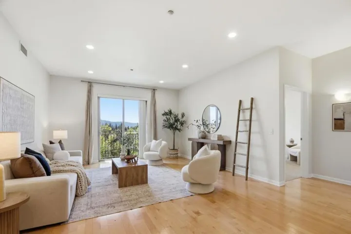 21 N 2nd Street 407, Campbell, California 95008