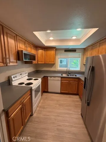 Kitchen view3