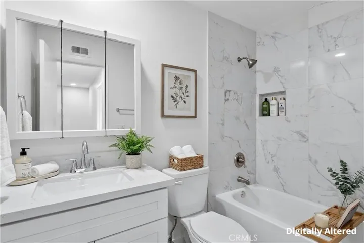 160 Greentree 2, La Habra, California 90631