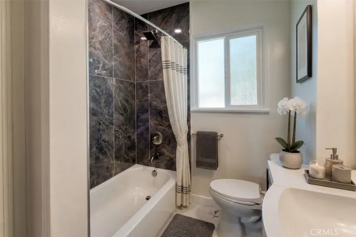 virtually Staged Bathroom
