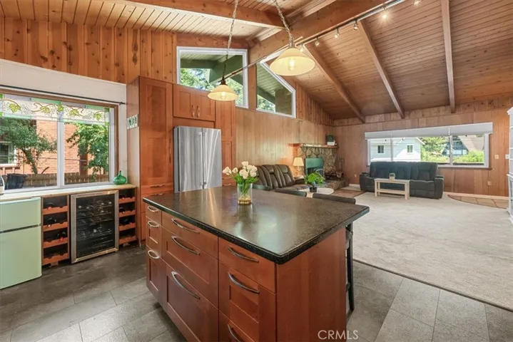 2170 Spring Oak, Running Springs, California 92382