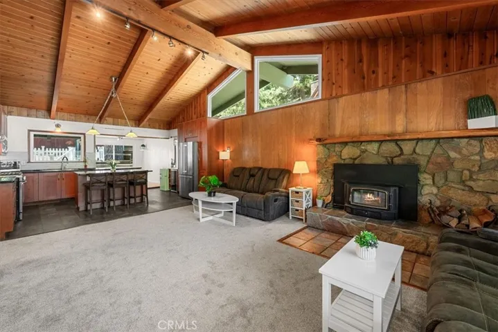 2170 Spring Oak, Running Springs, California 92382