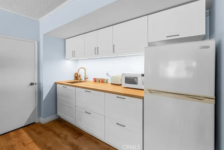 2170 Spring Oak, Running Springs, California 92382