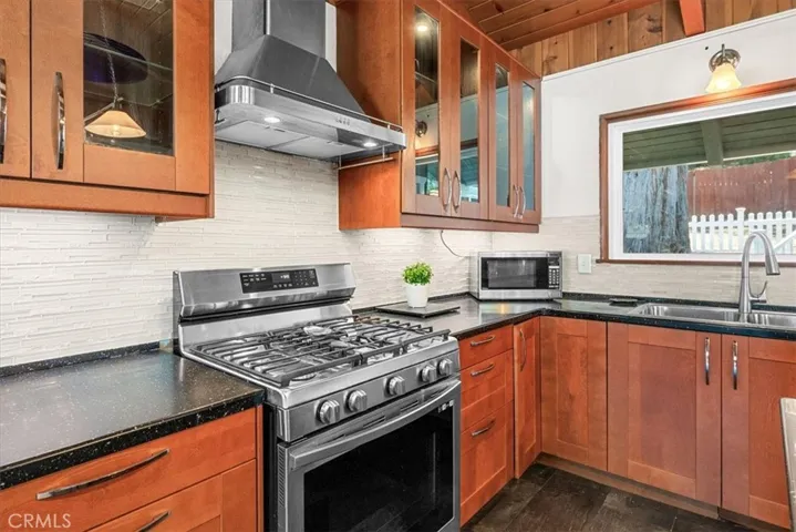 2170 Spring Oak, Running Springs, California 92382